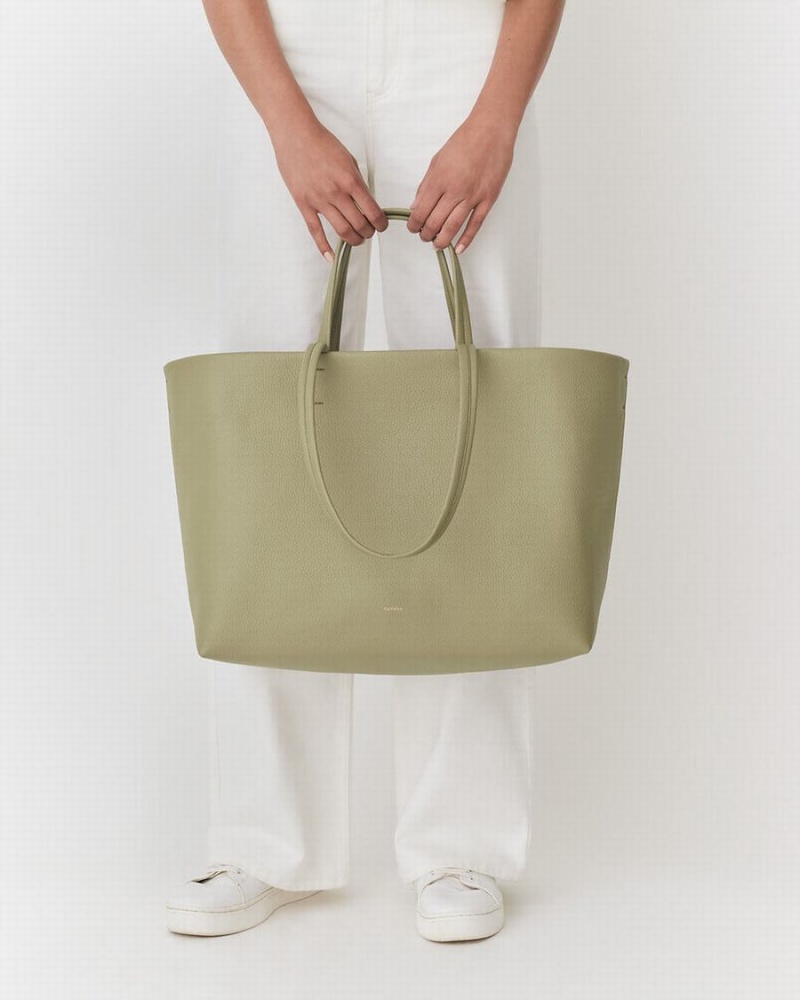 Sacs Fourre Tout Cuyana Classiche Easy Vert Femme | TYT-9071411